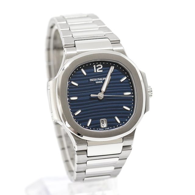 Patek Philippe Nautilus 7118/1A-001 Image 4